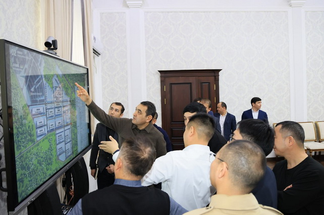 Фарғона вилоятида Хитойнинг Hunan Zhongvei компаниясининг янги инвестиция лойиҳалари муҳокама қилинди.