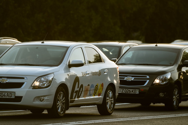 Social Taxi Program for Schoolchildren with Disabilities Expanded to 11 More Cities in Uzbekistan