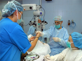 Israeli eye-doctors pay visit to Uzbekistan