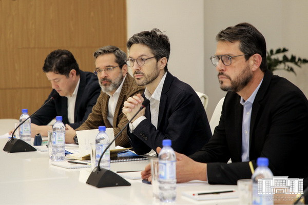 Cooperation with Suez and Deutsche Bank is being established