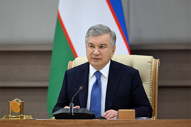 Шавкат Мирзиёев поручил повысить посещаемость футбольных матчей в Узбекистане