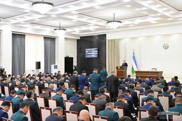Ўзбекистон Президенти ИИВ ва прокуратуранинг бир қатор бошқарма бошлиқлари лавозимидан озод этилганини маълум қилди