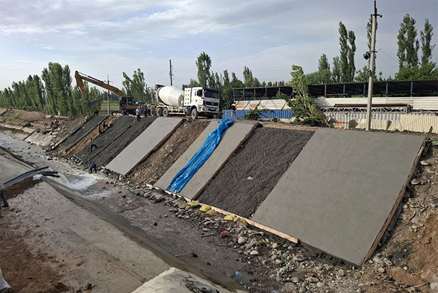 Bank reinforcement works completed on South Ferghana Canal; Water flow to resume on 11 May