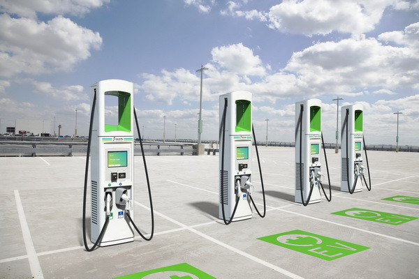 Electric car charging stations to be organized at all gas stations