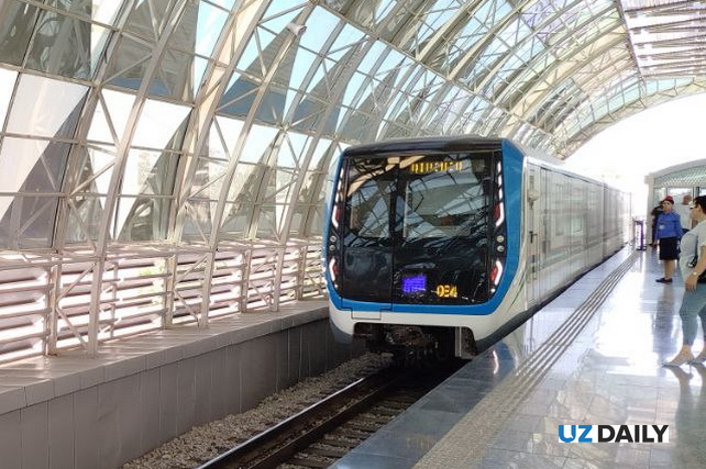 Ticket Booths in Tashkent Metro Being Replaced with Machines