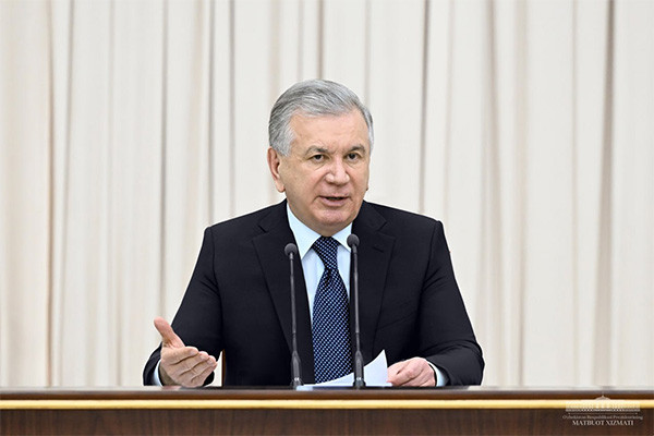 Хоразм вилоятида йирик газ-кимё лойиҳасини амалга ошириш масалалари муҳокама қилинди