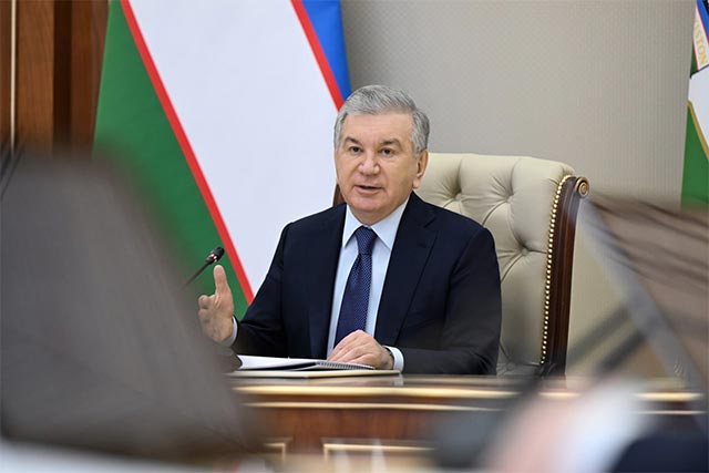 Mirziyoyev Outlines Growth Targets for Uzbekistan’s Textile Industry in 2026