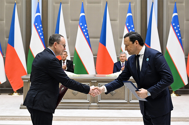 Škoda Group поставит Узбекистану десять электропоездов