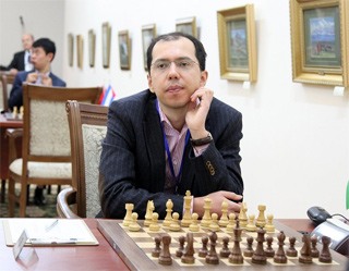 Rustam Kasimdzhanov shares spoils again