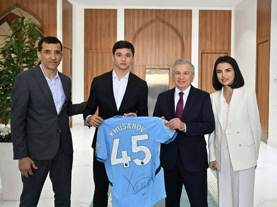 Shavkat Mirziyoyev meets with Abdulkodir Khusanov