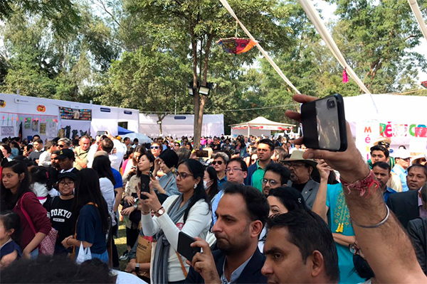 Uzbekistan attends Delhi International Bazaar Festival