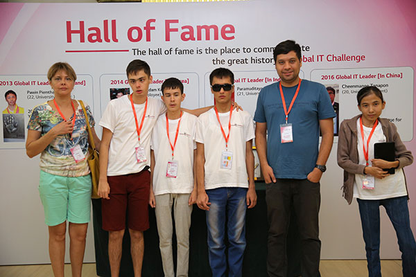 Team from Uzbekistan wins Excellence Award of Global IT Challenge
