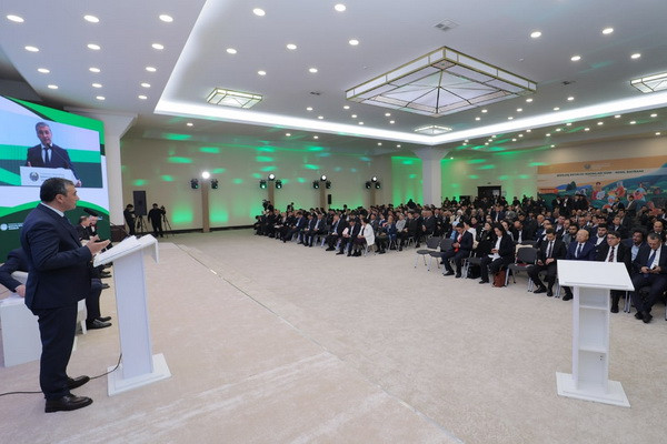 As part of the “Day of Meeting with Representatives of Agriculture”, thematic panel sessions are held