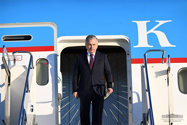 Shavkat Mirziyoyev arrives on a working visit to Astana