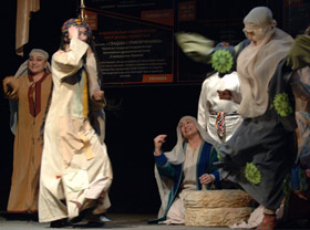 UK and Central Asia theatres to present “Threads of Silk”