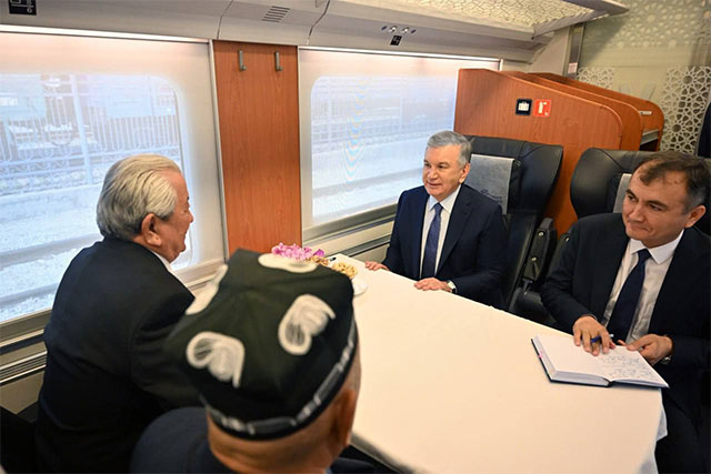 President Holds Dialogue with Public Representatives of Kashkadarya