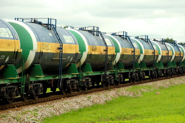 Uzbekistan starts to import AI-80 gasoline from Russia