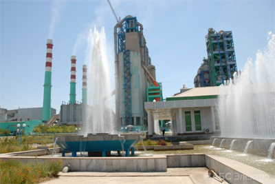Kyzylkumcement halves net loss in Q1 2026
