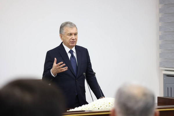 President instructs to reform Uzbekistan Airways