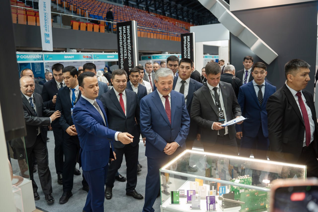 Узбекистан представил стенд Made in Uzbekistan в Бишкеке
