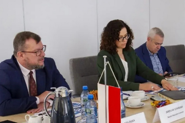 Польшадаги ватандош меҳнат мигрантларининг ҳуқуқлари ҳимояси кучайтирилади