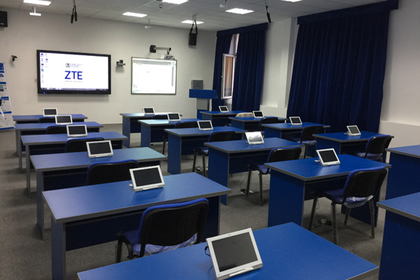 ZTE opens Smart Classroom at Tashkent University of Information Technologies