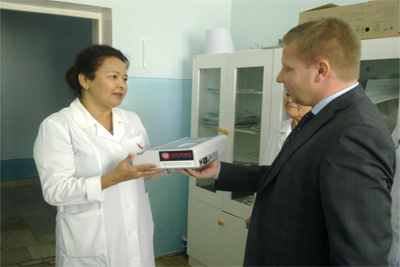 Детская больница в Нукусе получила медицинское оборудование