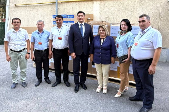 FAO O'zbekistondagi oziq-ovqat xavfsizligi laboratoriyalarini mustahkamlash uchun zamonaviy laboratoriya jihozlarini topshirdi