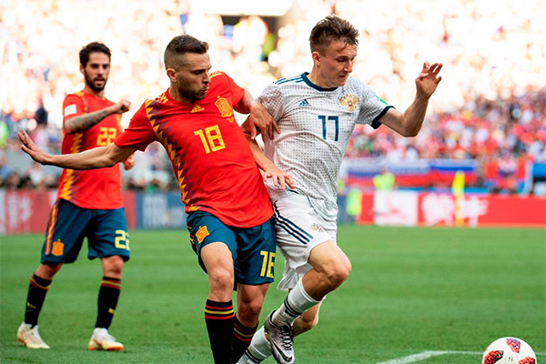 Akinfeev helps Russia to beat Spain