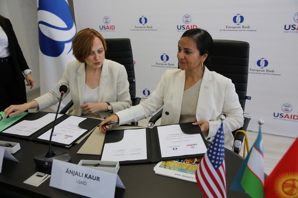 USAID и ЕБРР подписали меморандум о взаимопонимании по центрально-азиатскому партнерству для низко-углеродного будущего