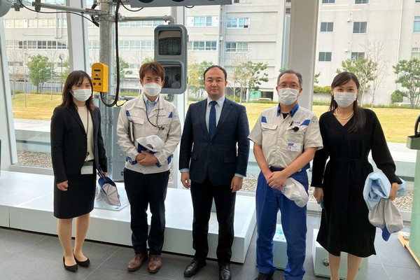 Issues of cooperation with KYOSAN ELECTRIC MANUFACTURING were discussed in Tokyo.