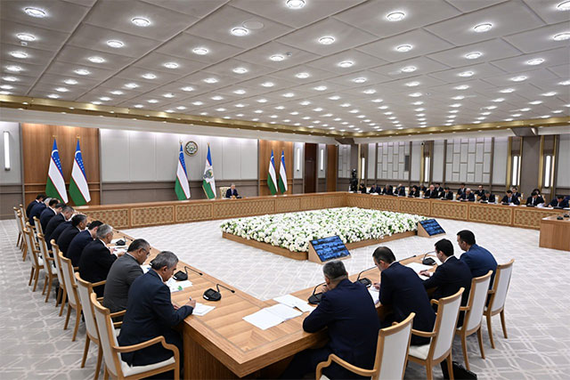 Mirziyoyev: Timely local decisions can boost industrial growth by 2%