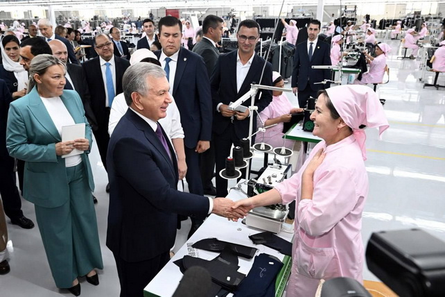 President Visits New Enterprise of “Iftikhor Kiyim Sanoat” Textile Cluster