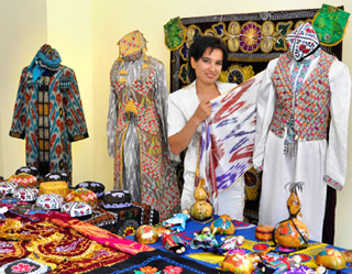 Andijan host exhibition of craftsmen
