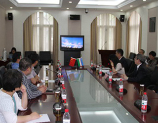 Uzbek culture presented in China