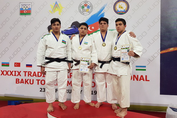 Uzbek judokas win medals in Azerbaijan