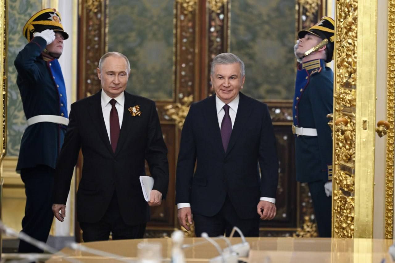 Uzbek and Russian Presidents discuss bilateral agenda in Moscow
