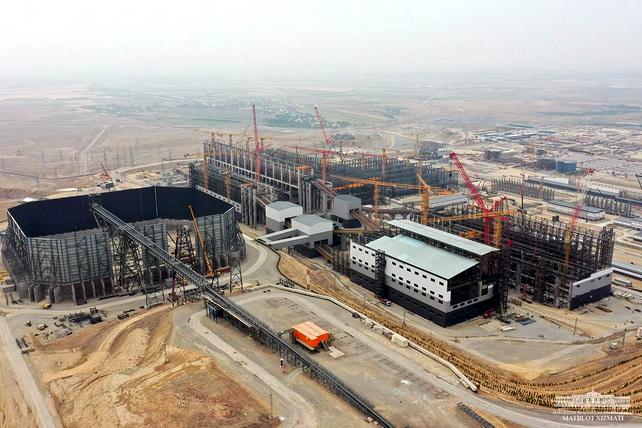 President visits construction of major complex at Almalyk Mining and Metallurgical Plant