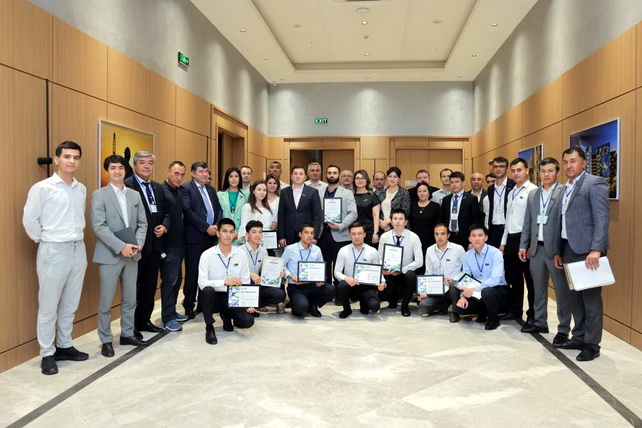Tashkent hosts 3rd annual scientific and technical conference of young specialists "Smart and Young by Saneg"