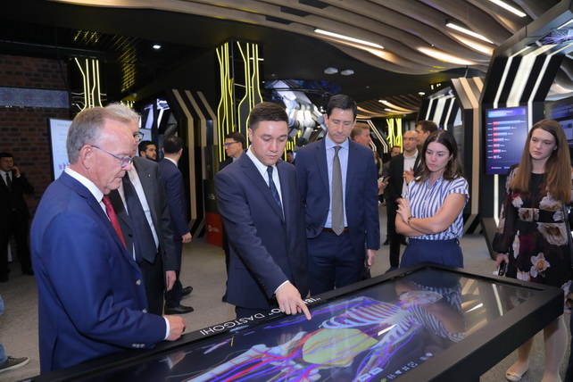 Yuta shtati Senati delegatsiyasi IT Park Uzbekistan islohoti va loyihalari bilan tanishdi