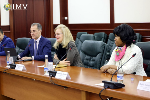 Uzbek officials hold meeting with representatives of the International Finance Corporation