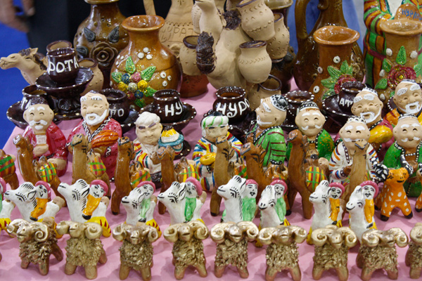 Uzbek President signs decree on further development of handicraft