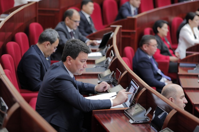 Legislative Chamber Rejects Draft Law on Food Safety