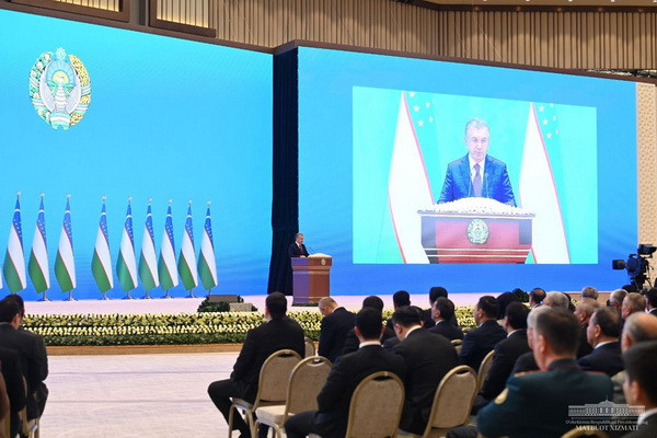 Shares of 10 largest companies and banks of Uzbekistan to be put up for auction