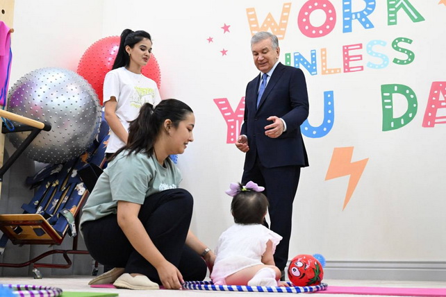 President Visits “Inson” Social Services Center in Tashkent
