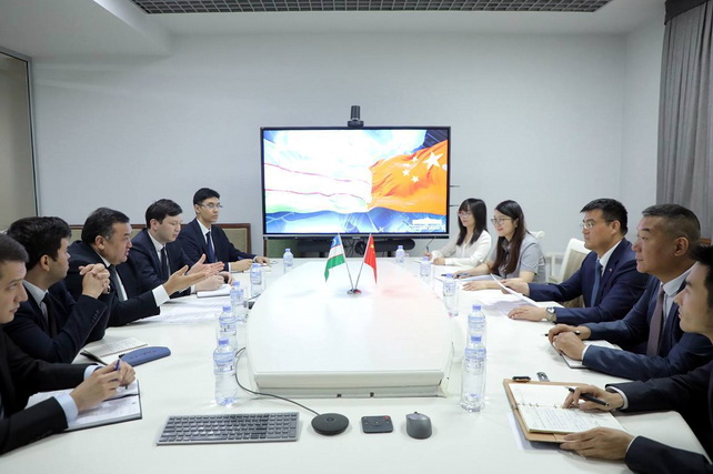 O‘zbekiston Investitsiyalar vazirligida Xitoy bilan ikkinchi mintaqalararo forumga tayyorgarlik ko‘rish masalalari muhokama qilindi