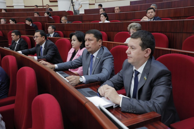 Legislative Chamber Adopts Law to Improve Arbitration Courts’ Operations