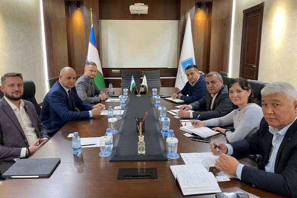 Uztekstilprom Association and the Latvian AP Holding discussed further cooperation