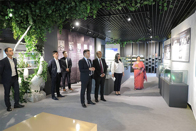 Bangladesh Ambassador Visits Tashkent Pharma Park, Expresses Interest in Investments