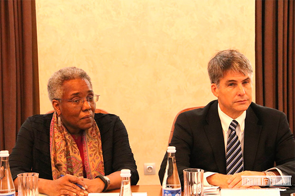 Uzbek Deputy Prime Minister receives US delegation